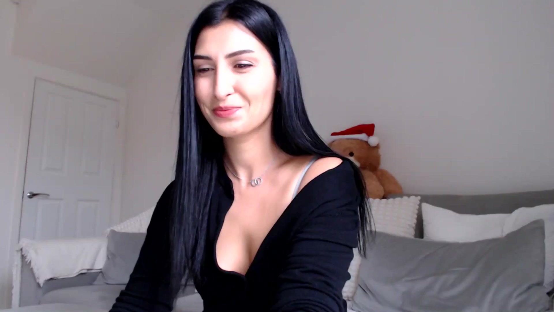 Gallery image thumbnail from LavIson's myfreecams stream on, 12/09/2024, 12:05 image 1 of 20