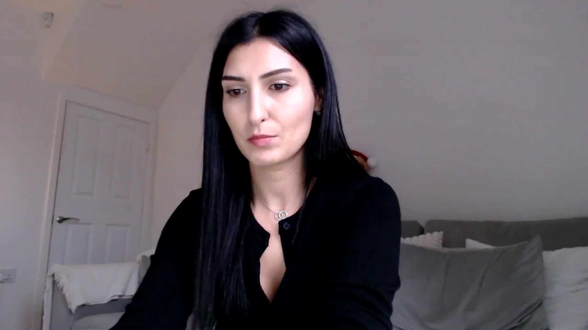 Gallery image thumbnail from LavIson's myfreecams stream on, 12/09/2024, 14:49 image 2 of 20