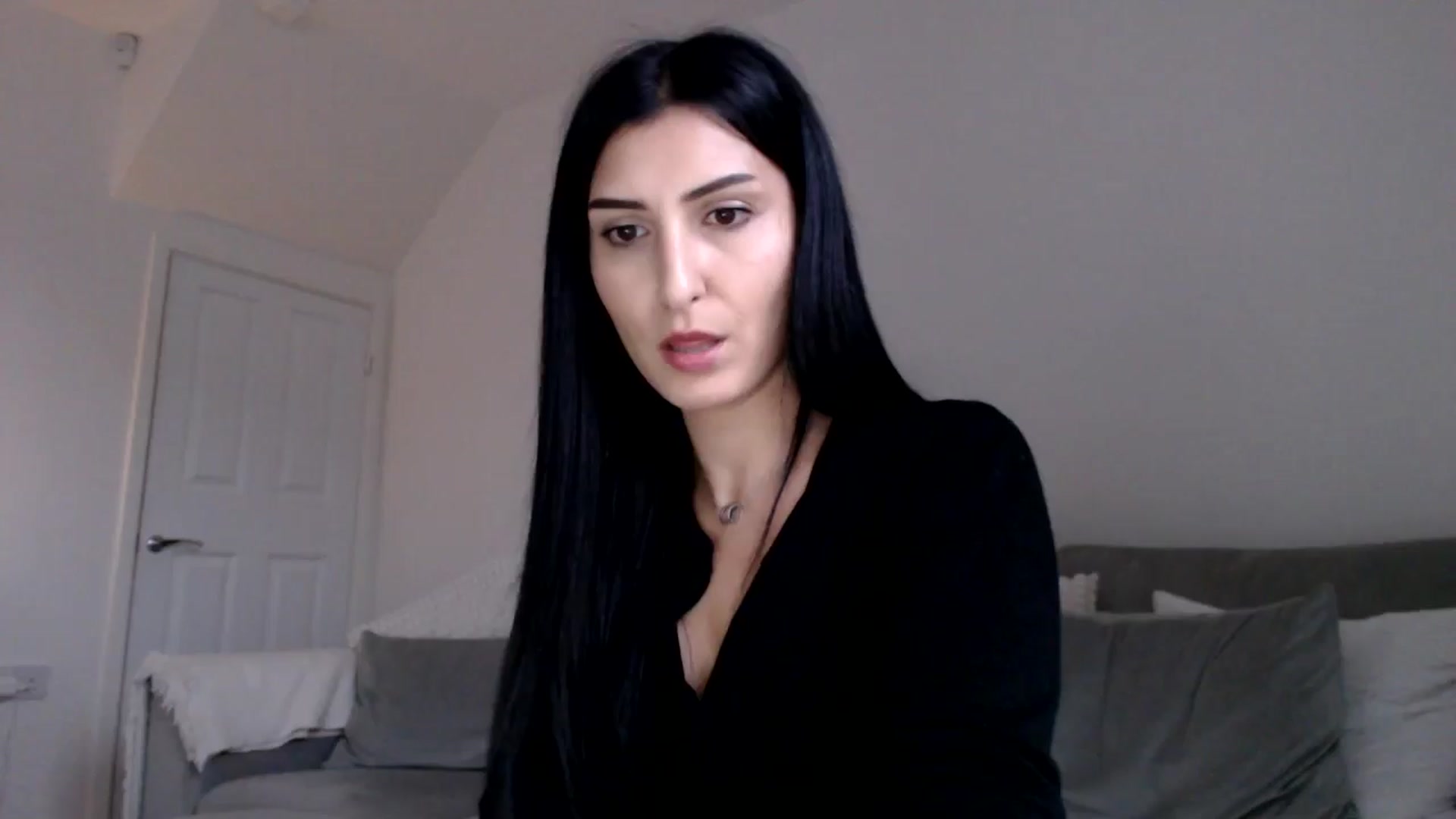 Gallery image thumbnail from LavIson's myfreecams stream on, 12/09/2024, 14:49 image 6 of 20