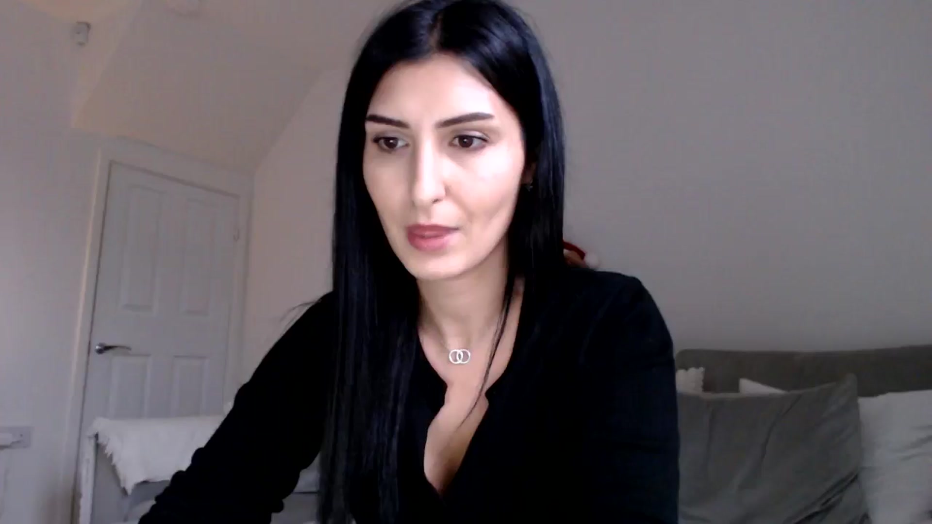 Gallery image thumbnail from LavIson's myfreecams stream on, 12/09/2024, 14:49 image 5 of 20