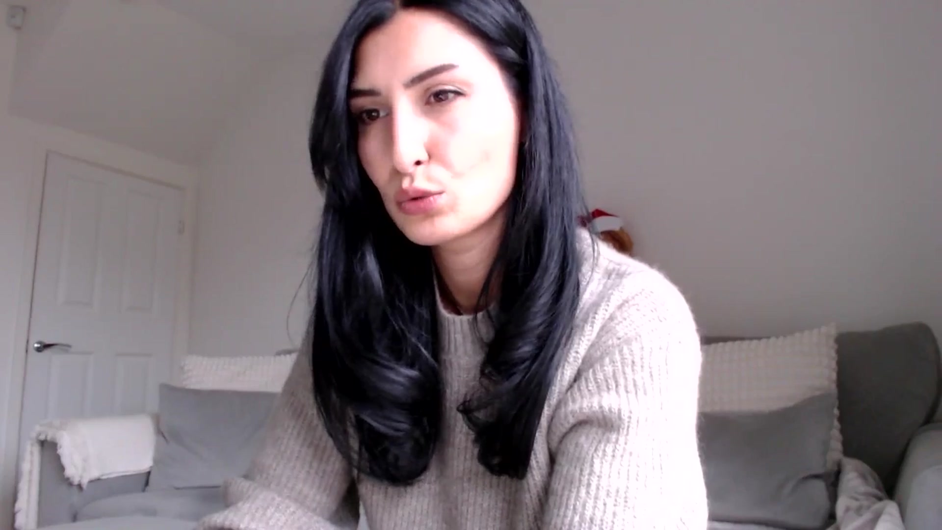 Gallery image thumbnail from LavIson's myfreecams stream on, 12/11/2024, 13:35 image 4 of 20
