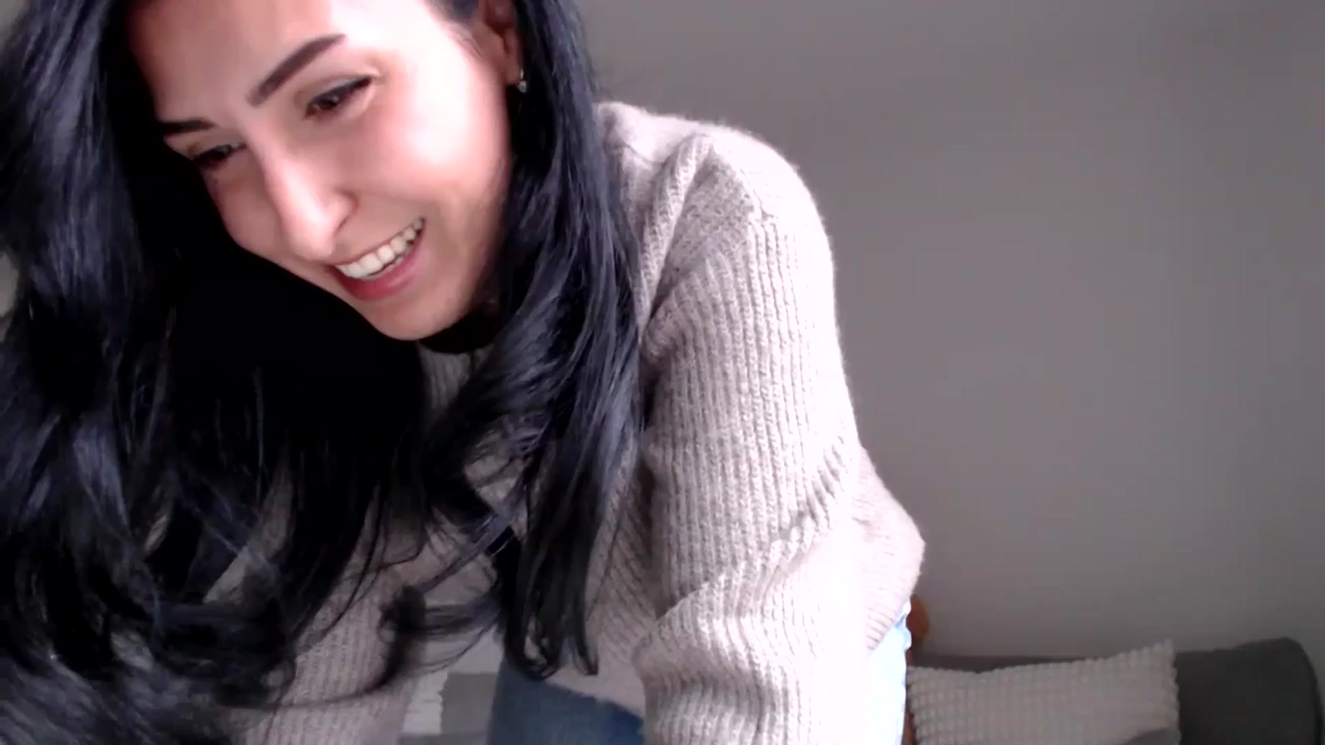 Gallery image thumbnail from LavIson's myfreecams stream on, 12/11/2024, 13:35 image 3 of 20