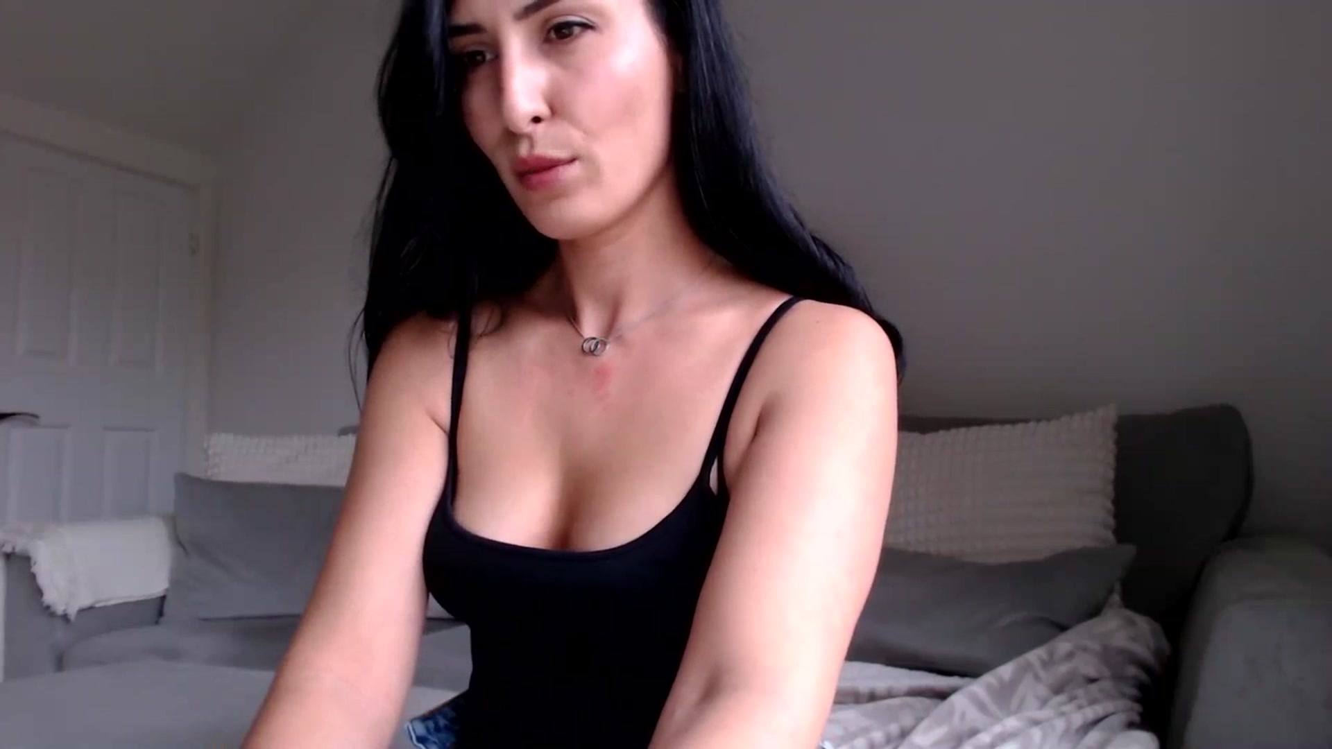 Gallery image thumbnail from LavIson's myfreecams stream on, 12/11/2024, 13:35 image 17 of 20
