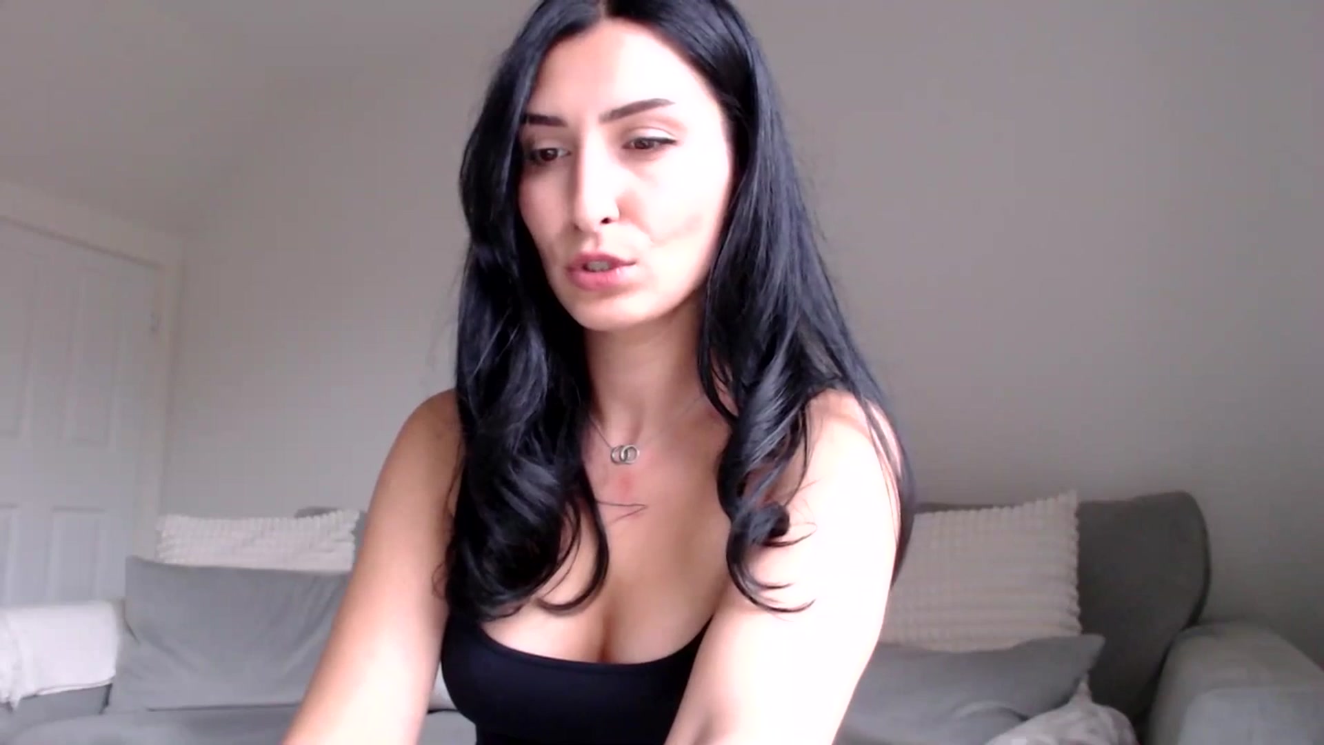 Gallery image thumbnail from LavIson's myfreecams stream on, 12/11/2024, 13:35 image 19 of 20