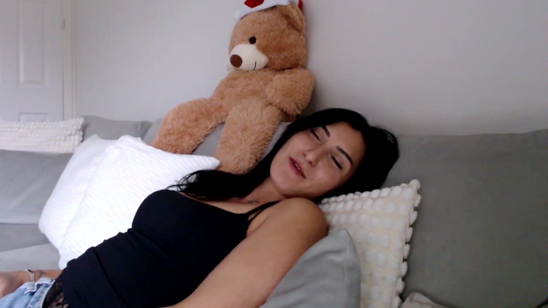 Gallery image thumbnail from LavIson's myfreecams stream on, 12/11/2024, 15:46 image 4 of 20