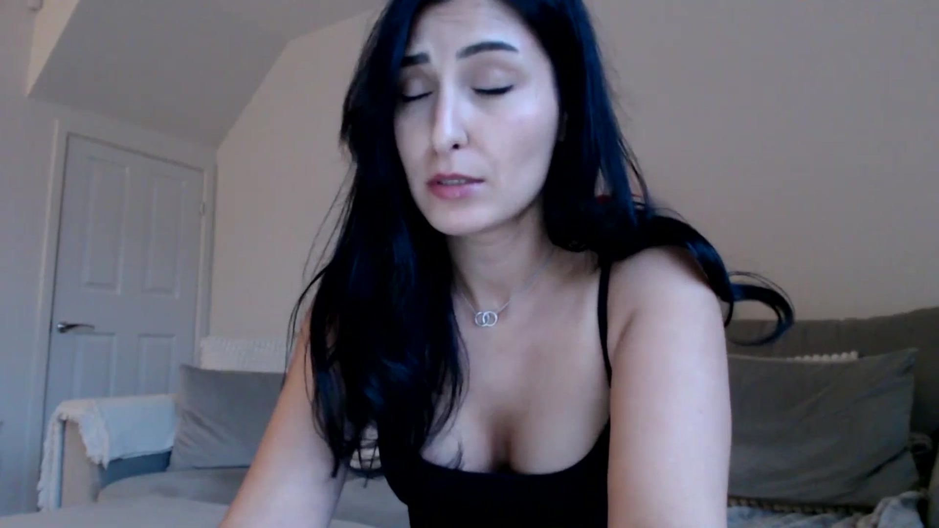 Gallery image thumbnail from LavIson's myfreecams stream on, 12/11/2024, 15:46 image 18 of 20