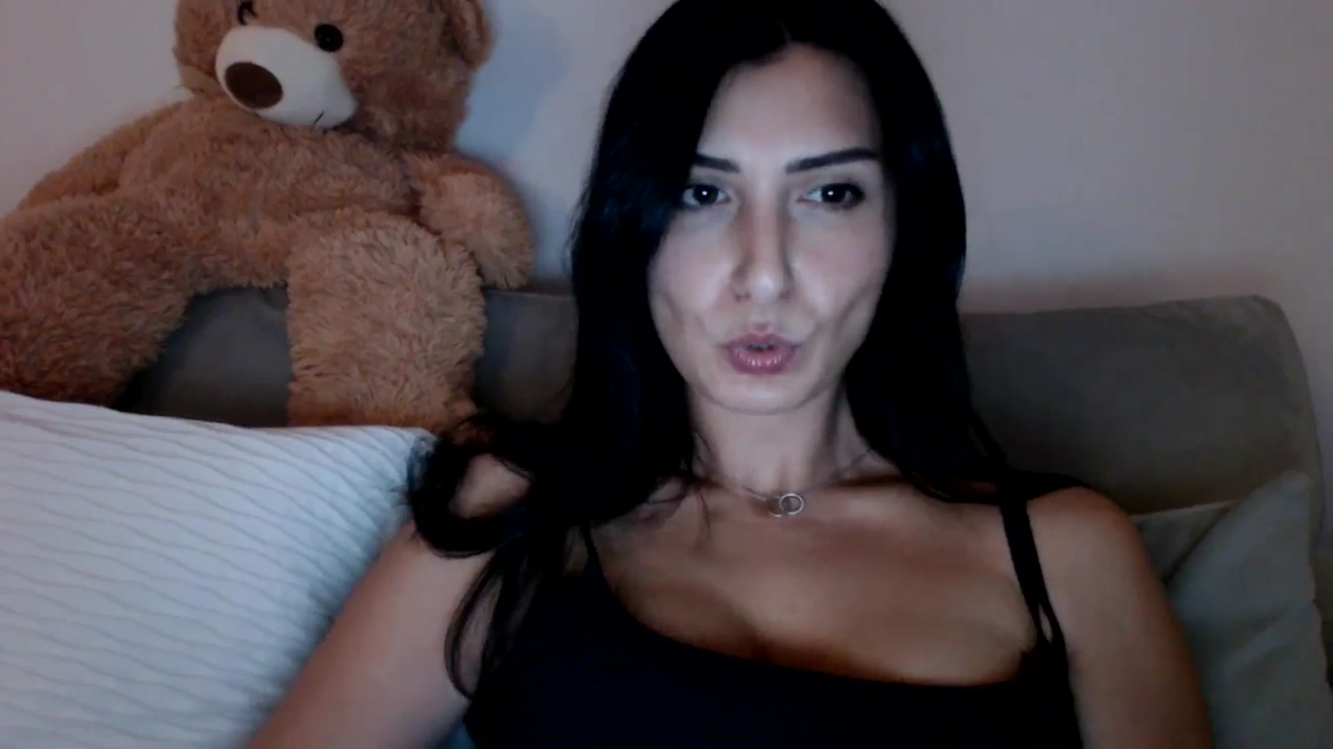 Gallery image thumbnail from LavIson's myfreecams stream on, 12/11/2024, 16:30 image 17 of 20
