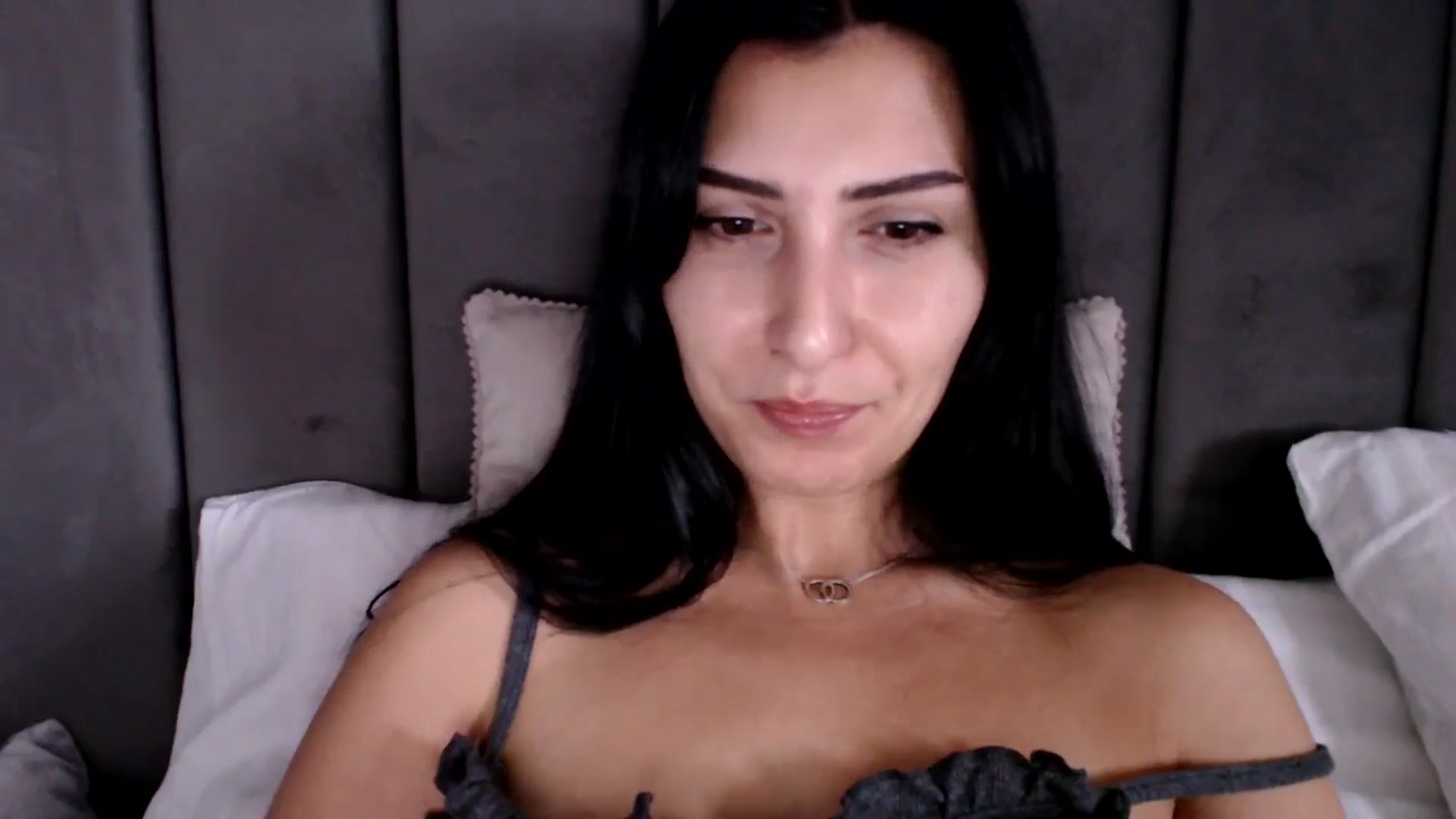 Gallery image thumbnail from LavIson's myfreecams stream on, 12/12/2024, 11:23 image 7 of 20