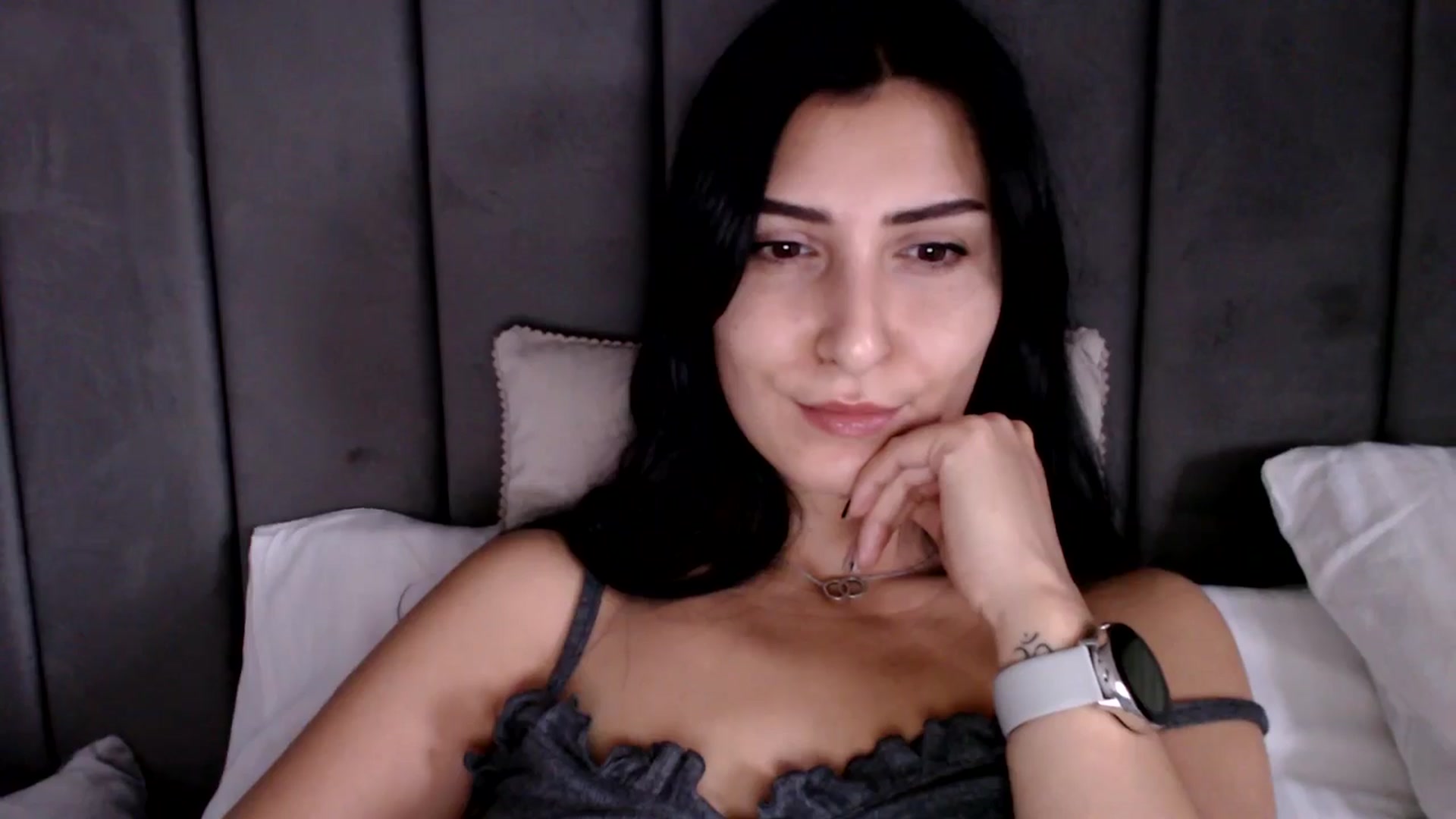 Gallery image thumbnail from LavIson's myfreecams stream on, 12/12/2024, 11:23 image 9 of 20