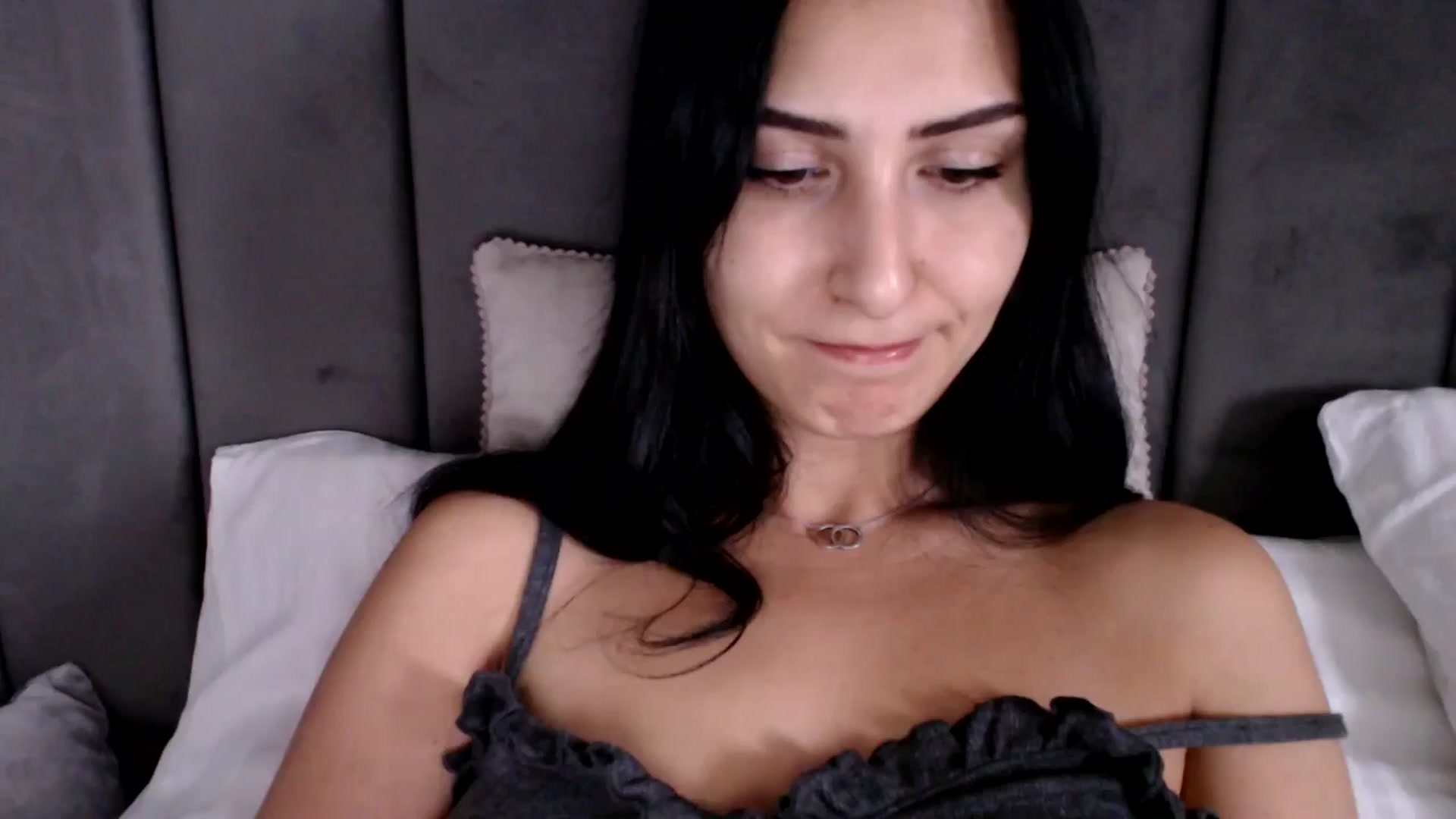 Gallery image thumbnail from LavIson's myfreecams stream on, 12/12/2024, 11:23 image 4 of 20