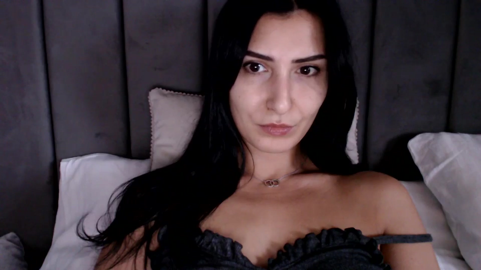 Gallery image thumbnail from LavIson's myfreecams stream on, 12/12/2024, 11:23 image 17 of 20