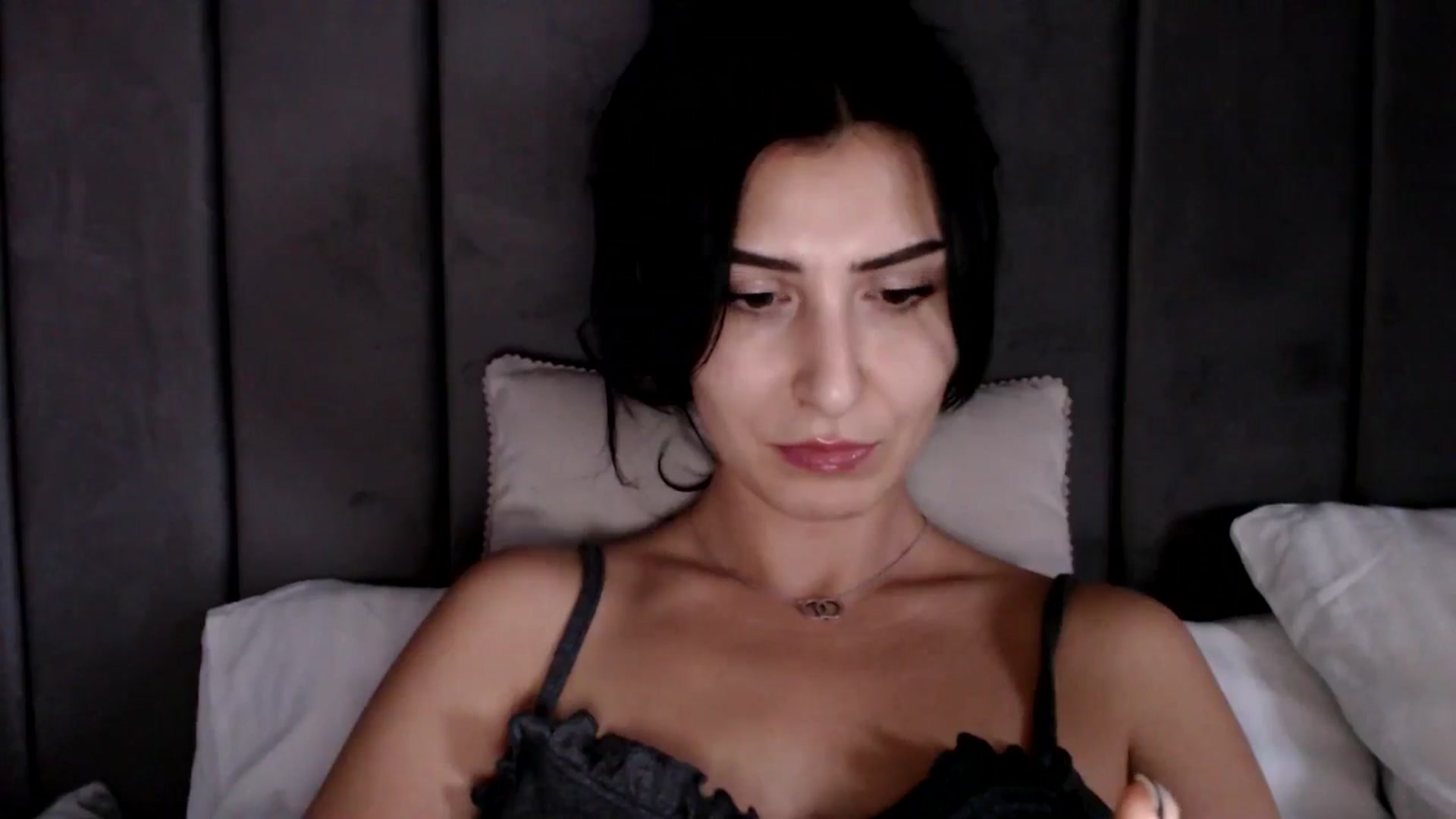 Gallery image thumbnail from LavIson's myfreecams stream on, 12/12/2024, 12:07 image 7 of 20