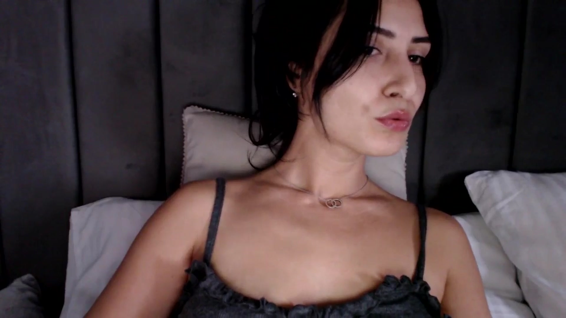 Gallery image thumbnail from LavIson's myfreecams stream on, 12/12/2024, 12:07 image 13 of 20