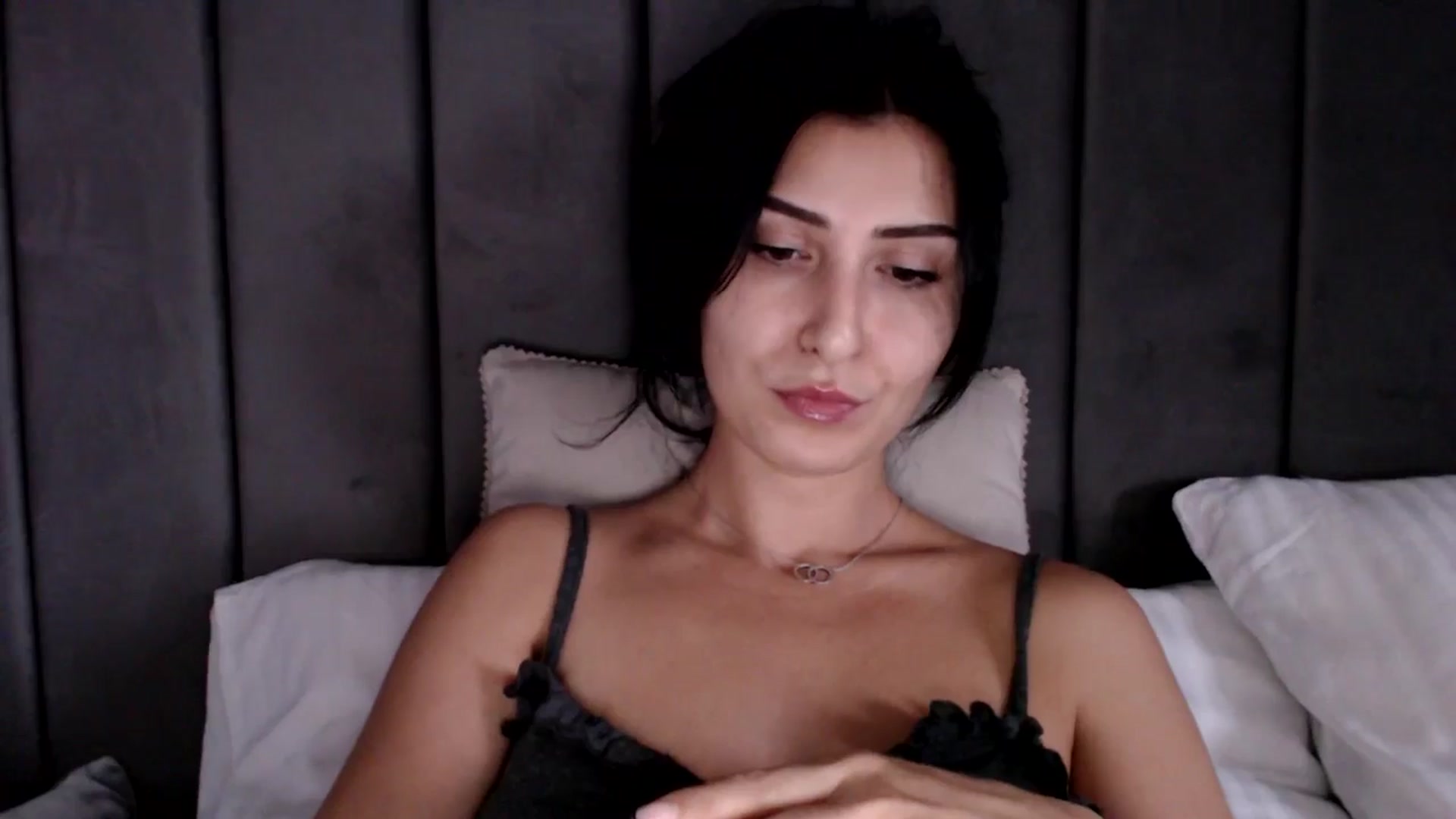 Gallery image thumbnail from LavIson's myfreecams stream on, 12/12/2024, 12:07 image 19 of 20