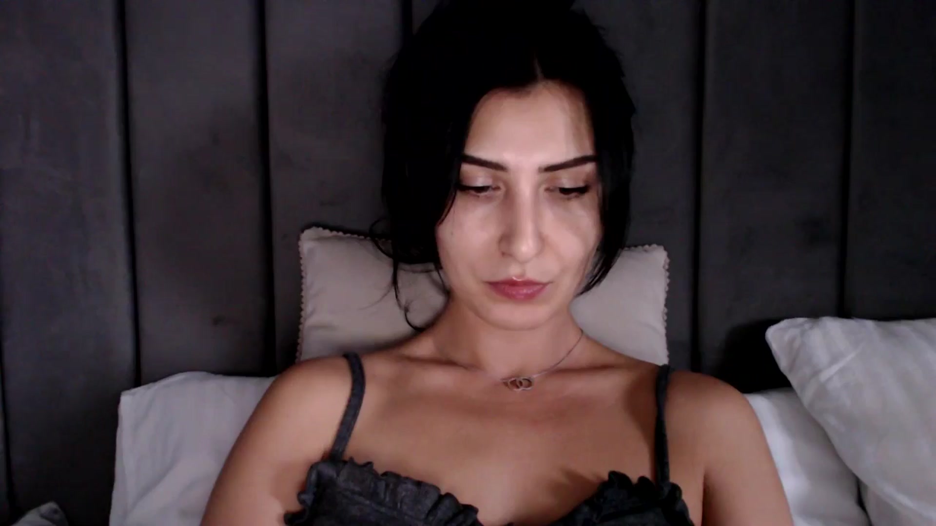 Gallery image thumbnail from LavIson's myfreecams stream on, 12/12/2024, 12:07 image 10 of 20