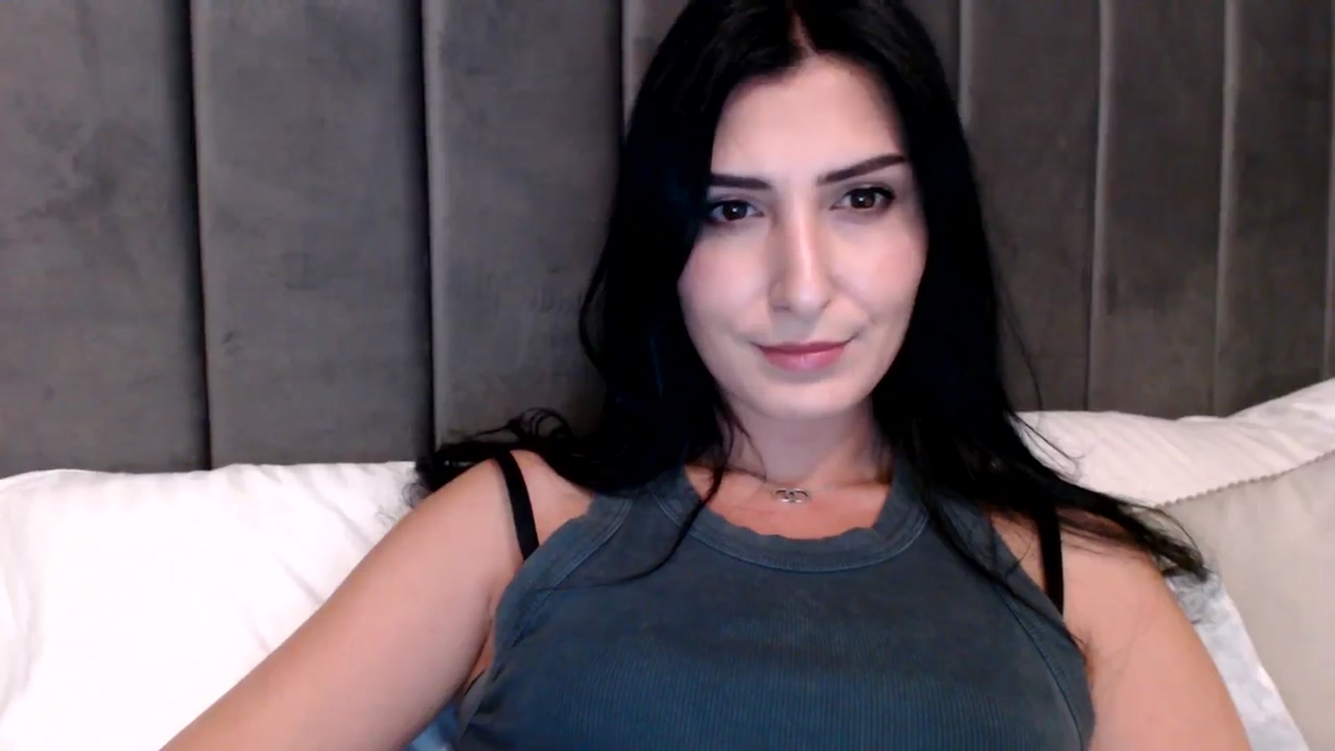 Gallery image thumbnail from LavIson's myfreecams stream on, 12/12/2024, 15:42 image 18 of 20