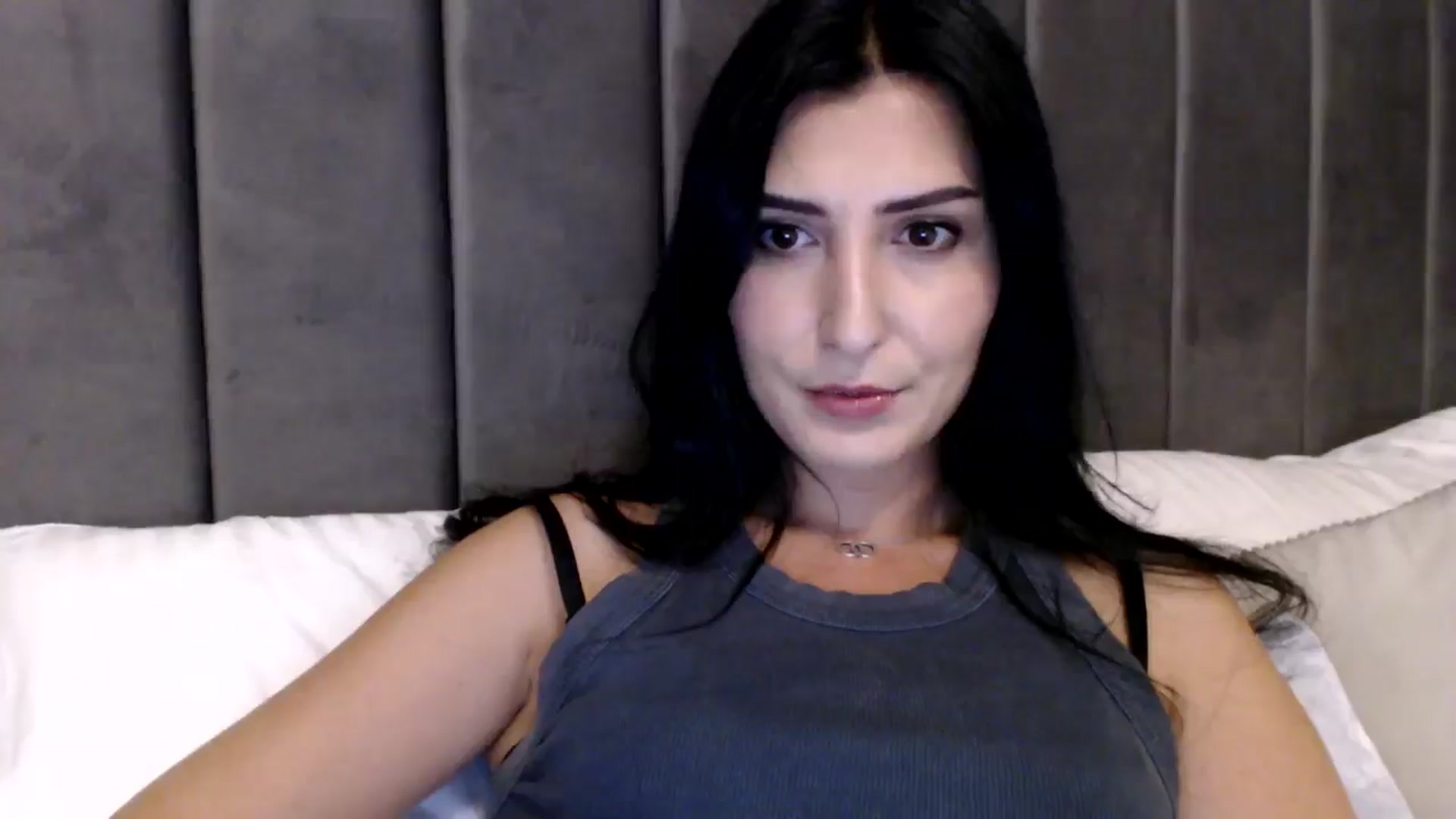 Gallery image thumbnail from LavIson's myfreecams stream on, 12/12/2024, 15:42 image 20 of 20