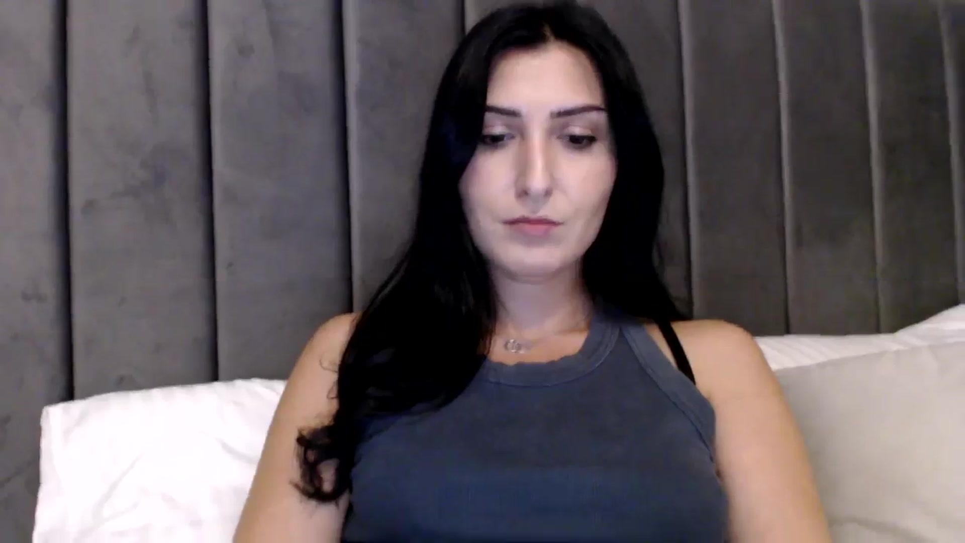 Gallery image thumbnail from LavIson's myfreecams stream on, 12/12/2024, 17:10 image 10 of 20