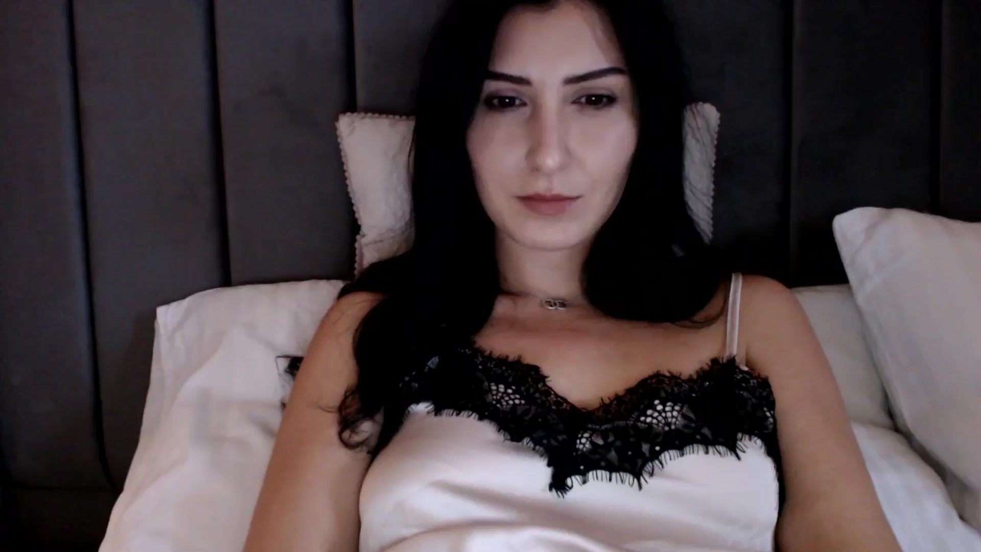 Gallery image thumbnail from LavIson's myfreecams stream on, 12/13/2024, 10:20 image 8 of 20