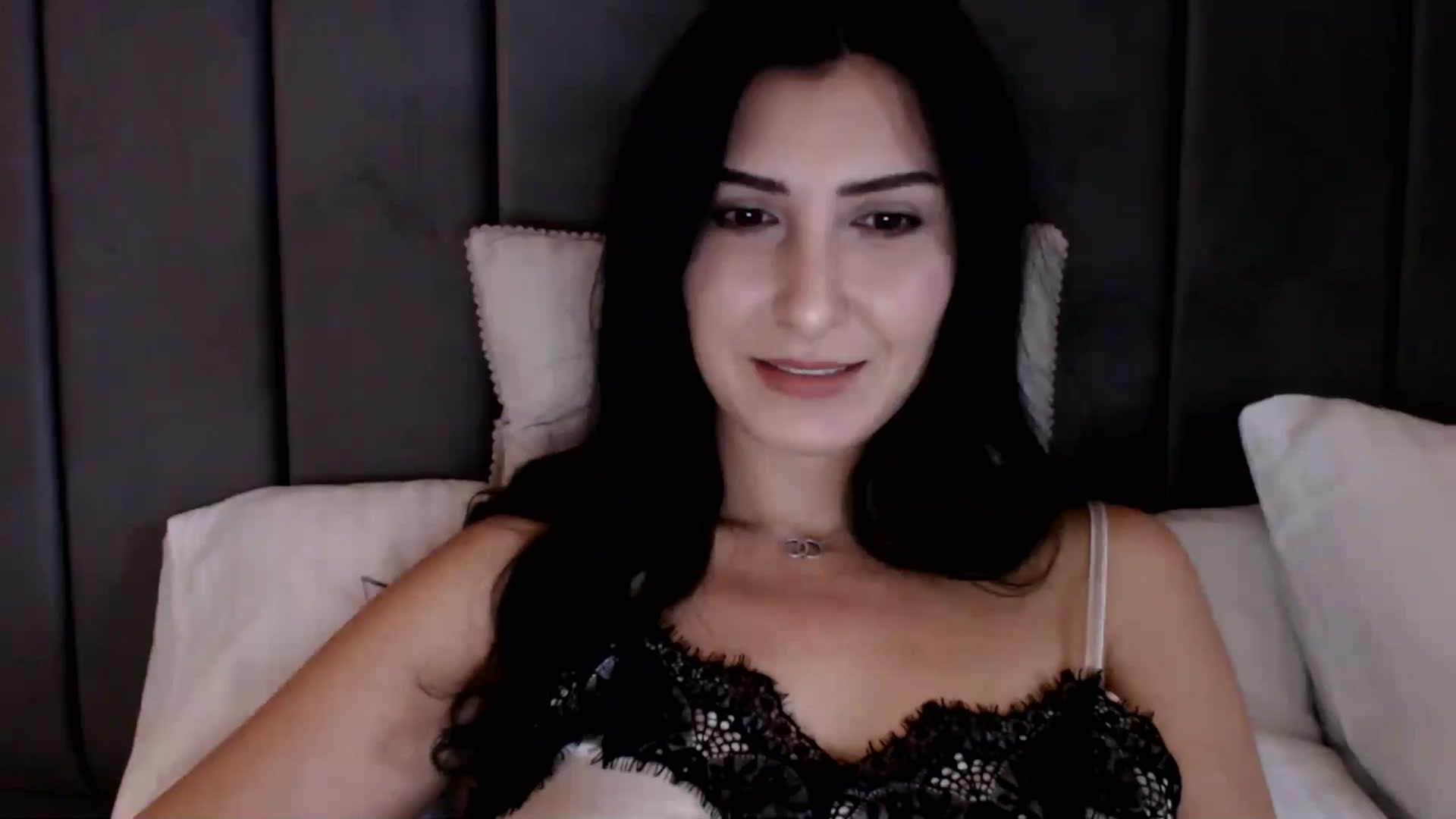 Gallery image thumbnail from LavIson's myfreecams stream on, 12/13/2024, 10:20 image 6 of 20