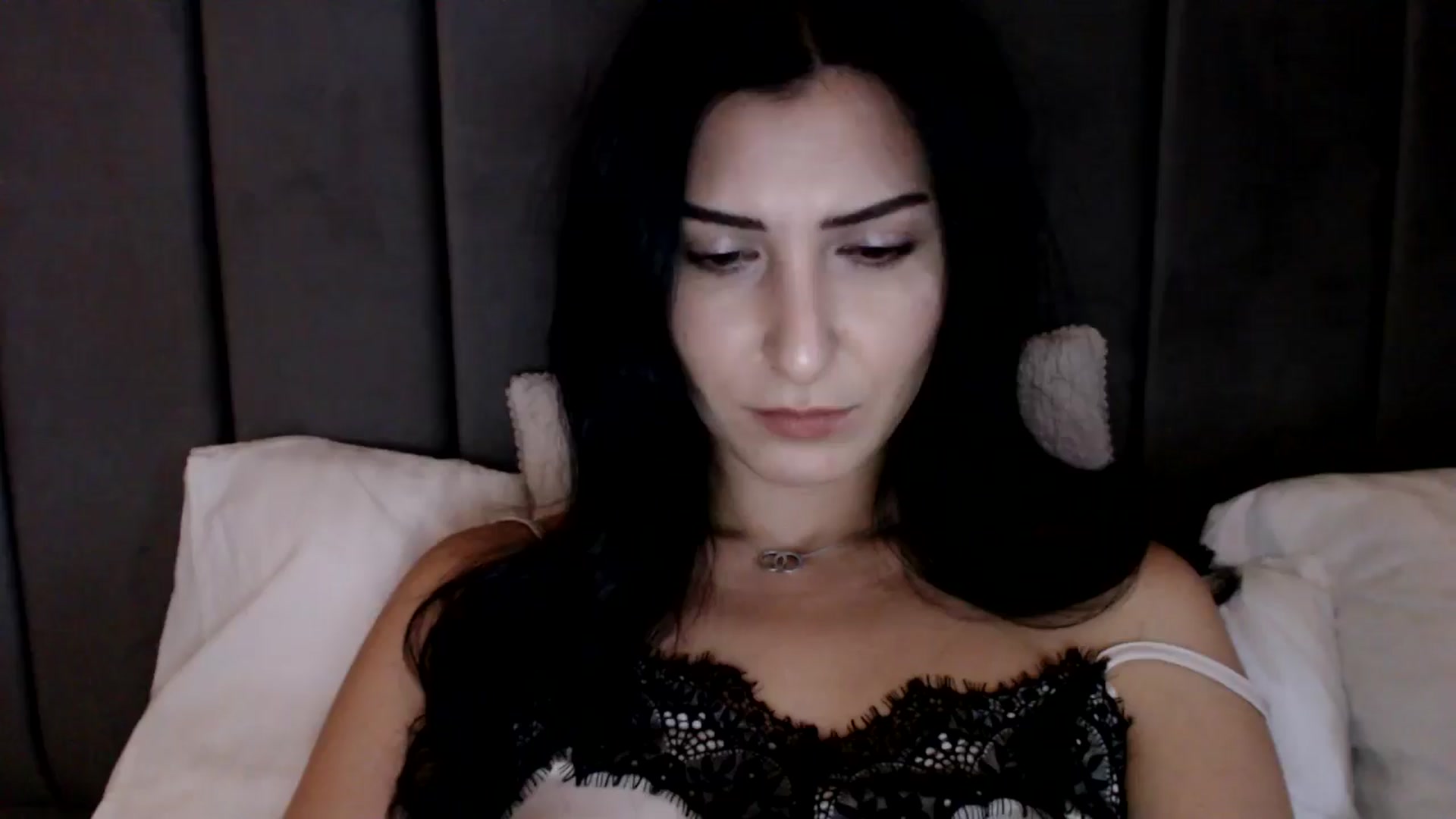 Gallery image thumbnail from LavIson's myfreecams stream on, 12/13/2024, 11:03 image 11 of 20