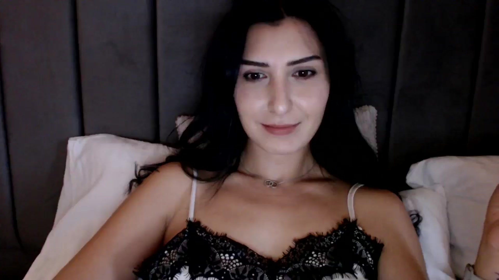 Gallery image thumbnail from LavIson's myfreecams stream on, 12/13/2024, 11:03 image 20 of 20