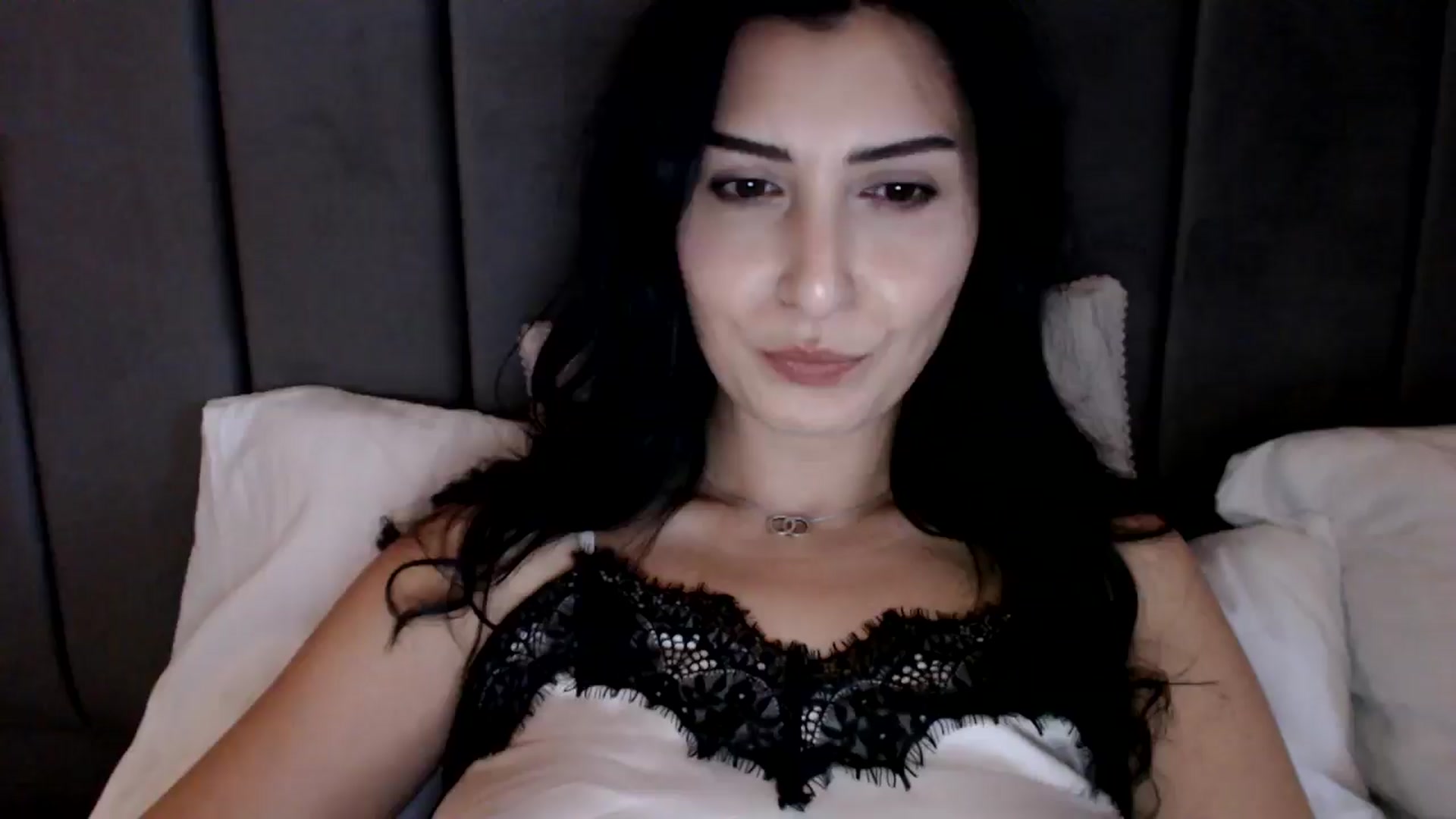 Gallery image thumbnail from LavIson's myfreecams stream on, 12/13/2024, 11:03 image 18 of 20