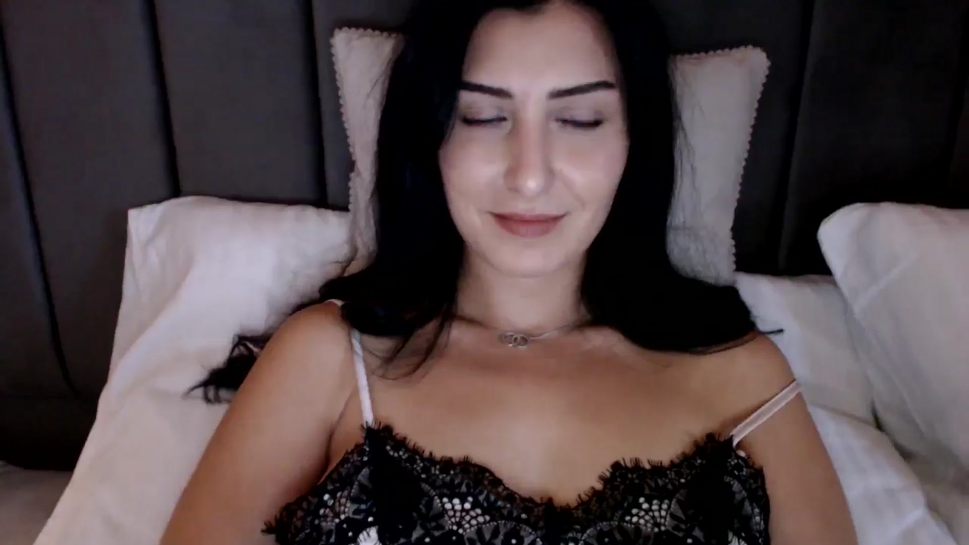 Gallery image thumbnail from LavIson's myfreecams stream on, 12/13/2024, 11:03 image 6 of 20
