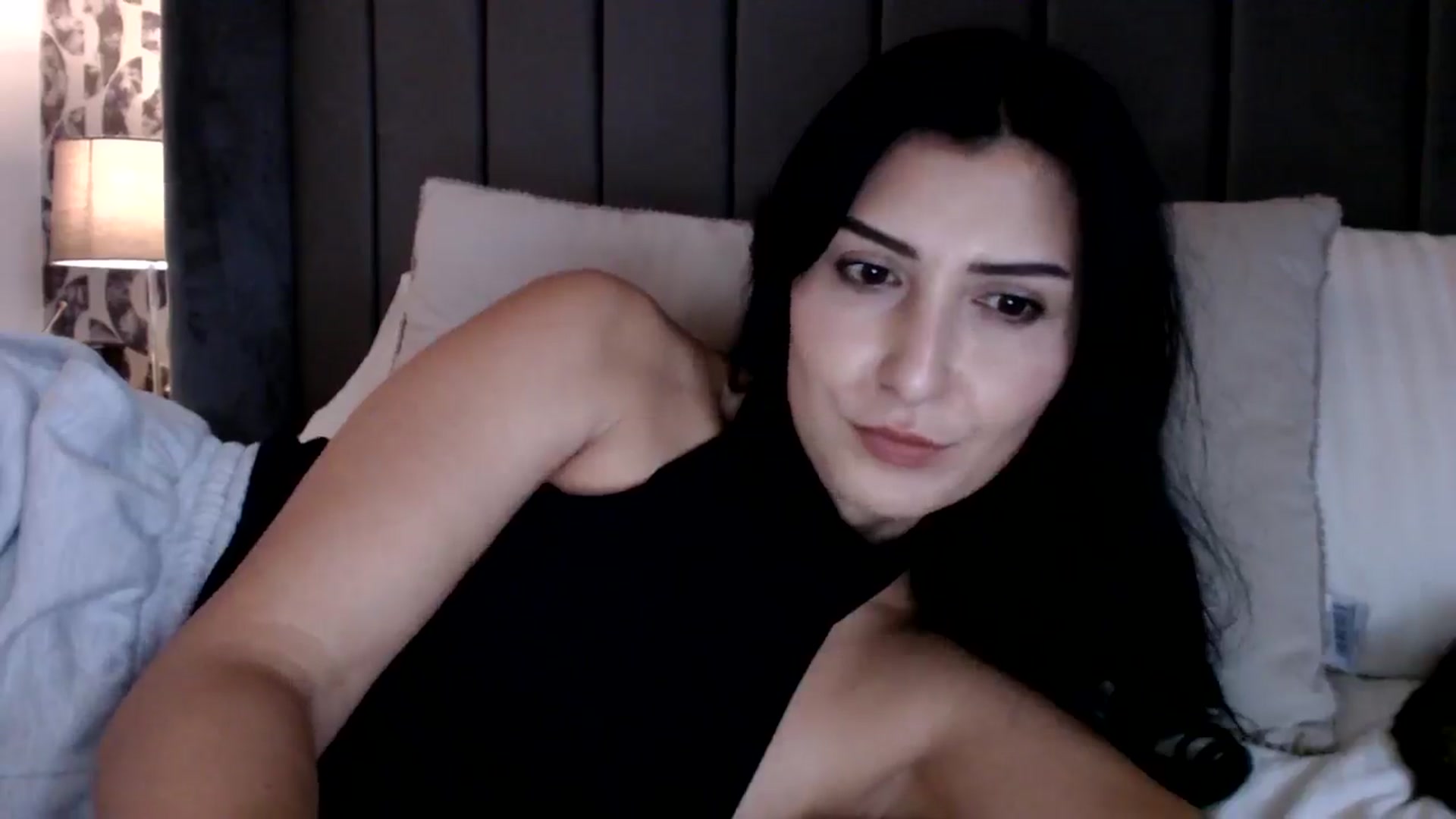Gallery image thumbnail from LavIson's myfreecams stream on, 12/13/2024, 11:45 image 14 of 20