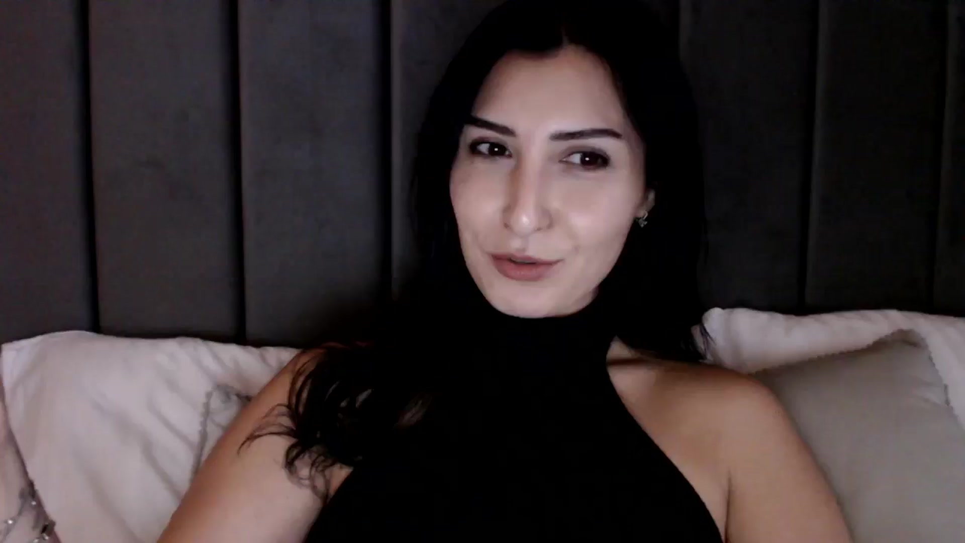 Gallery image thumbnail from LavIson's myfreecams stream on, 12/13/2024, 11:55 image 16 of 20