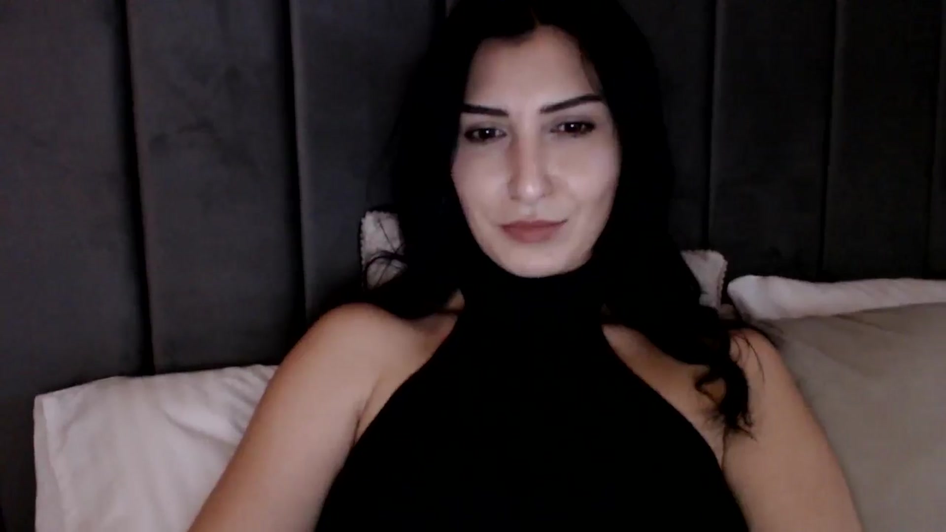 Gallery image thumbnail from LavIson's myfreecams stream on, 12/13/2024, 13:14 image 11 of 20