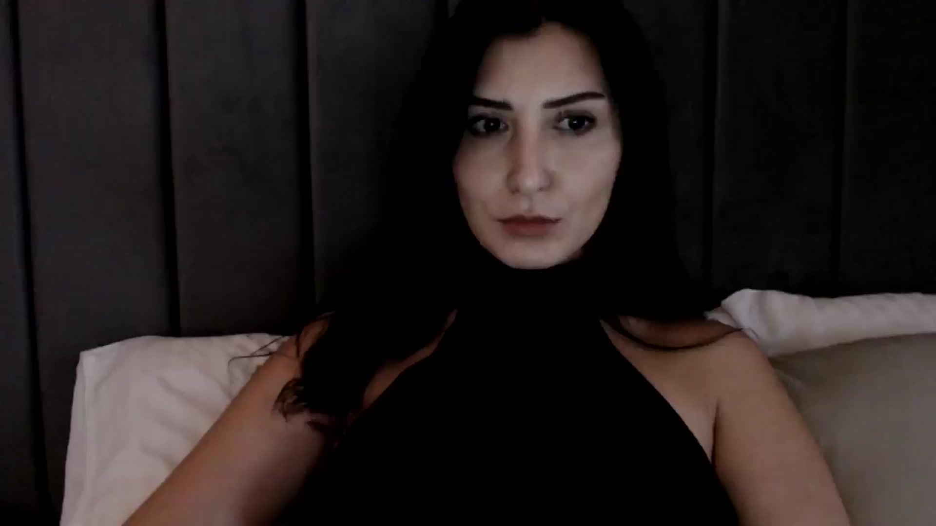 Gallery image thumbnail from LavIson's myfreecams stream on, 12/13/2024, 13:14 image 2 of 20