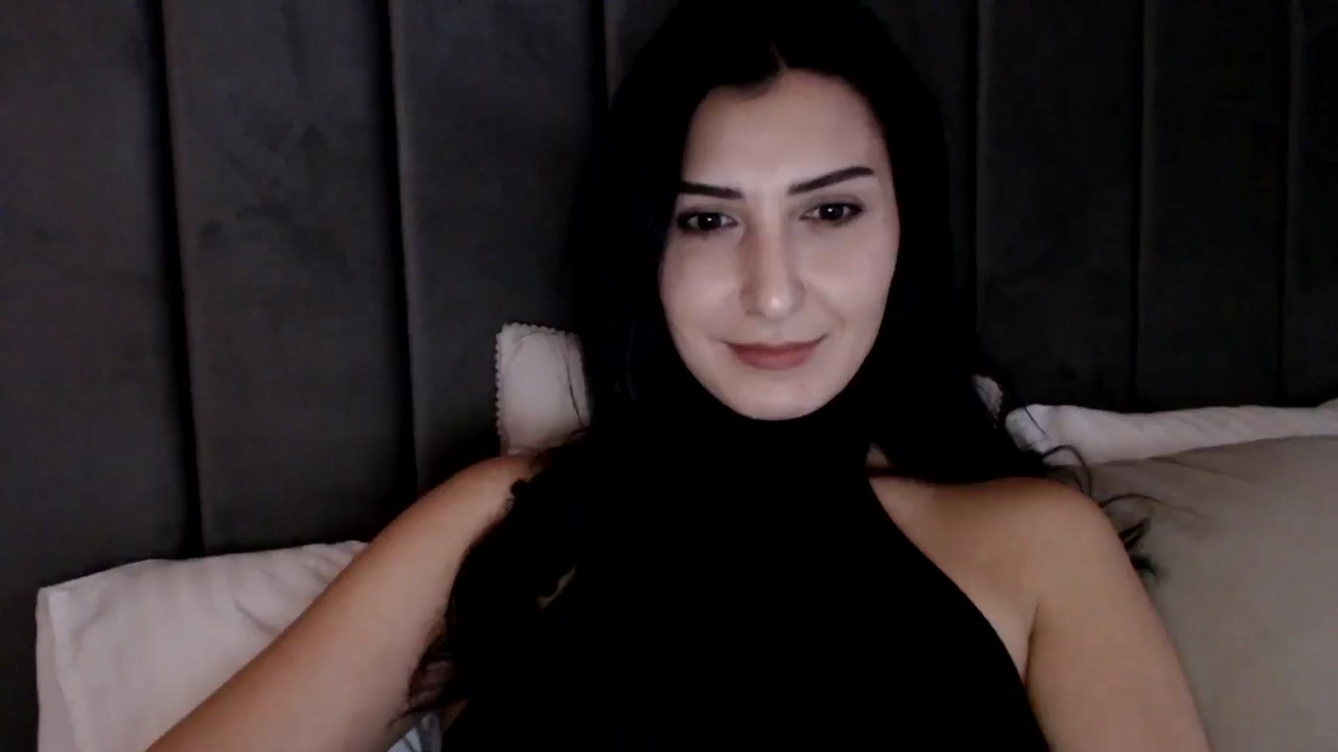 Gallery image thumbnail from LavIson's myfreecams stream on, 12/13/2024, 13:14 image 13 of 20