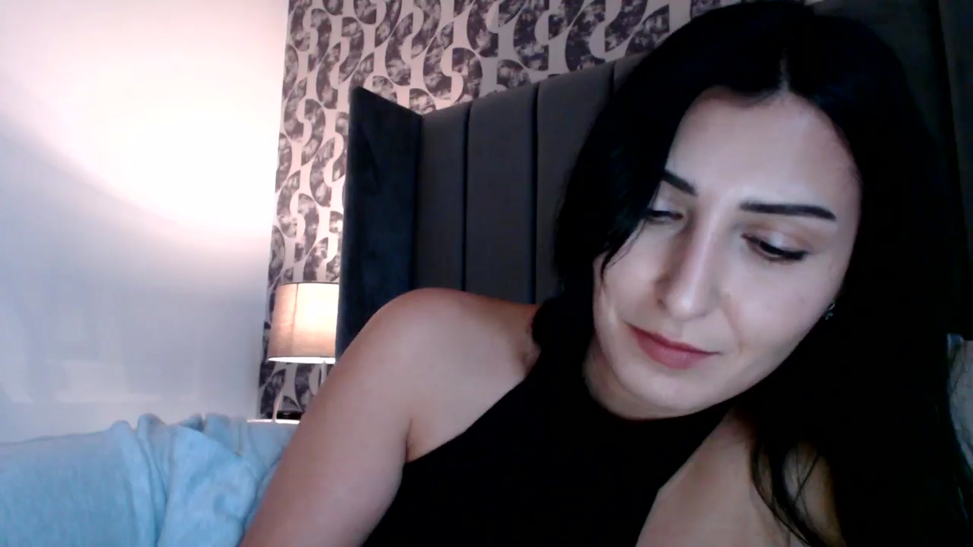 Gallery image thumbnail from LavIson's myfreecams stream on, 12/13/2024, 13:14 image 16 of 20