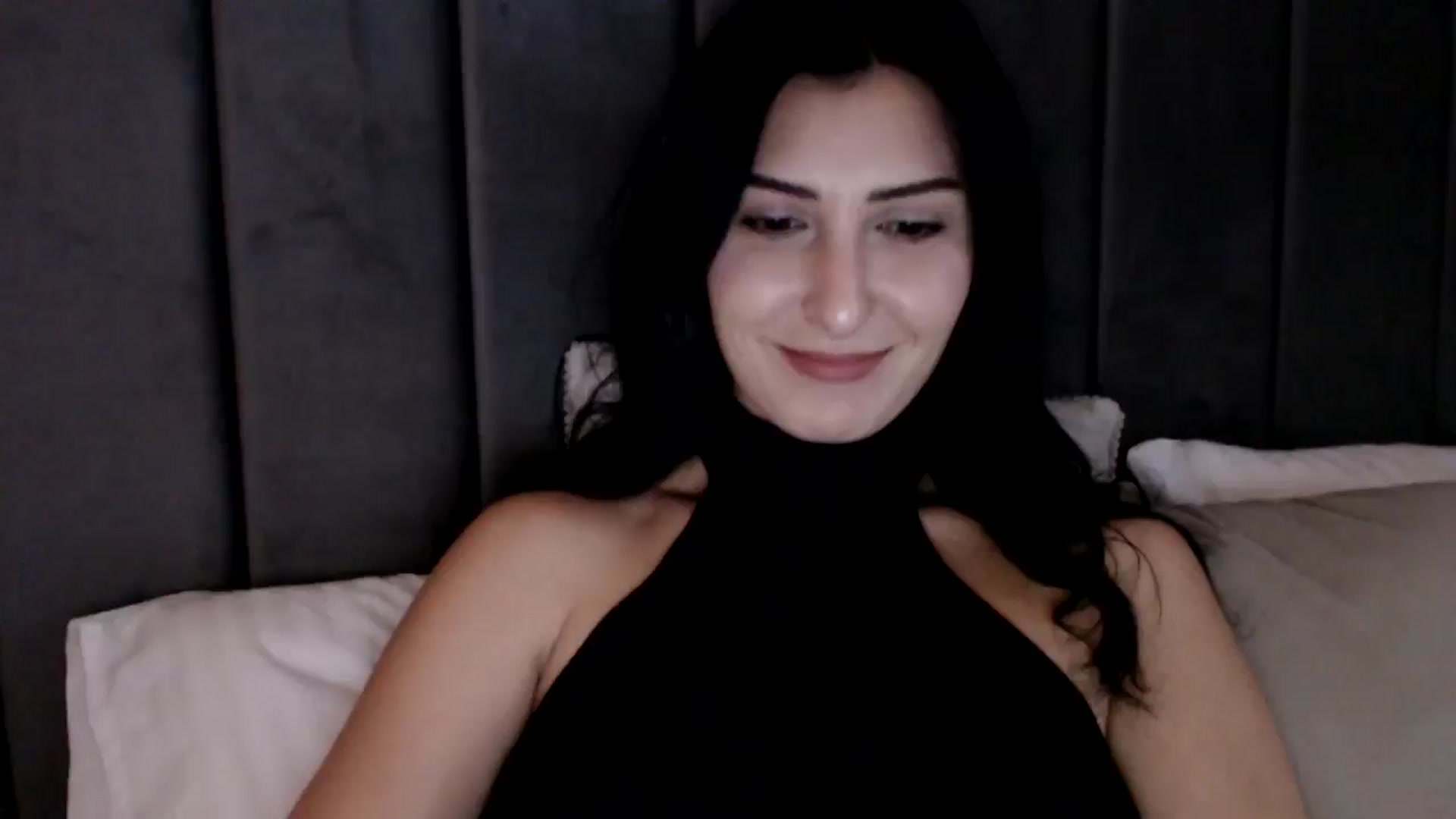 Gallery image thumbnail from LavIson's myfreecams stream on, 12/13/2024, 13:14 image 10 of 20