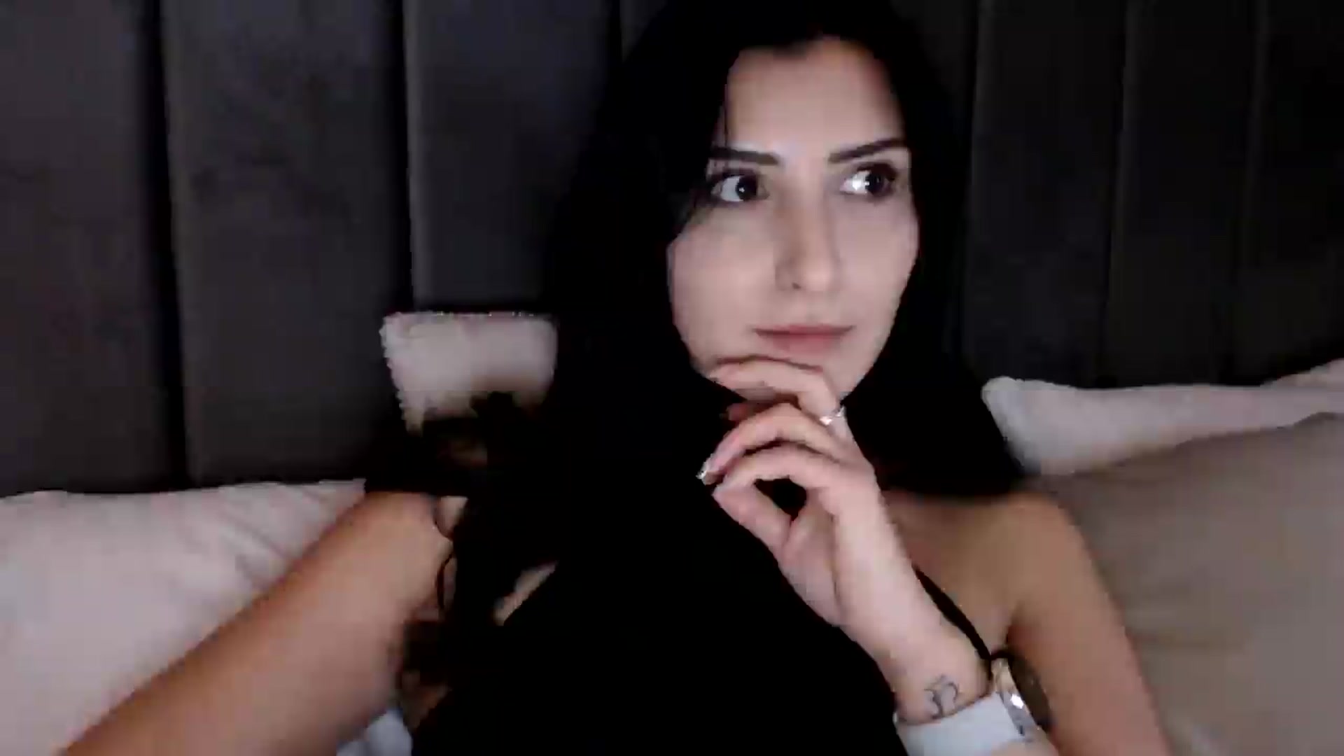 Gallery image thumbnail from LavIson's myfreecams stream on, 12/13/2024, 13:22 image 20 of 20