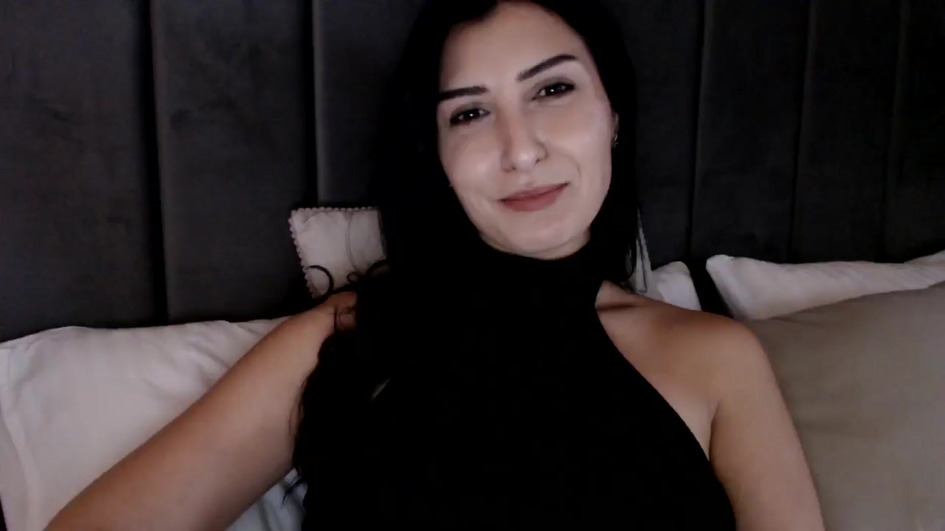 Gallery image thumbnail from LavIson's myfreecams stream on, 12/13/2024, 13:22 image 4 of 20