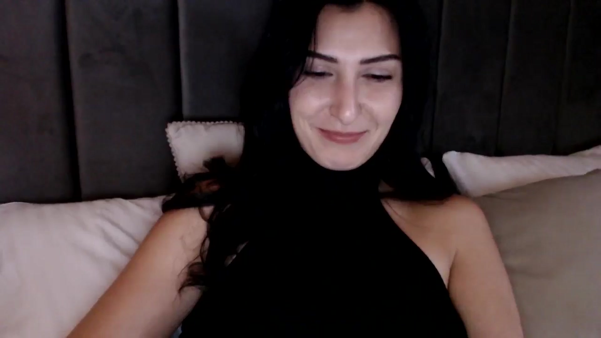 Gallery image thumbnail from LavIson's myfreecams stream on, 12/13/2024, 13:22 image 16 of 20
