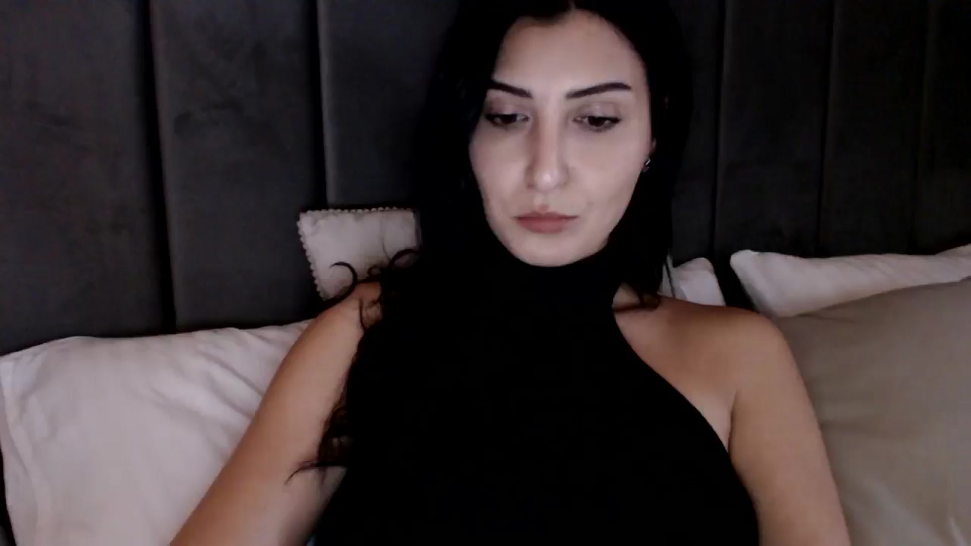 Gallery image thumbnail from LavIson's myfreecams stream on, 12/13/2024, 13:22 image 3 of 20