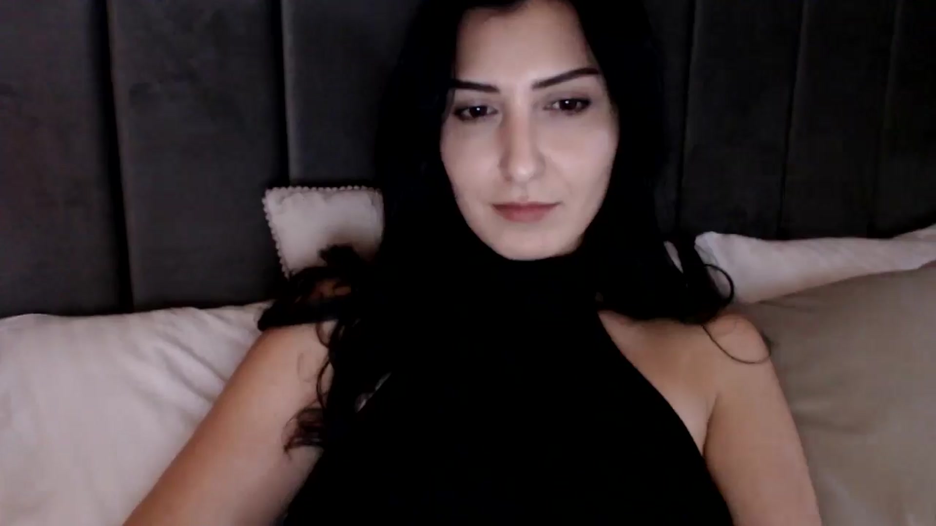 Gallery image thumbnail from LavIson's myfreecams stream on, 12/13/2024, 13:22 image 14 of 20