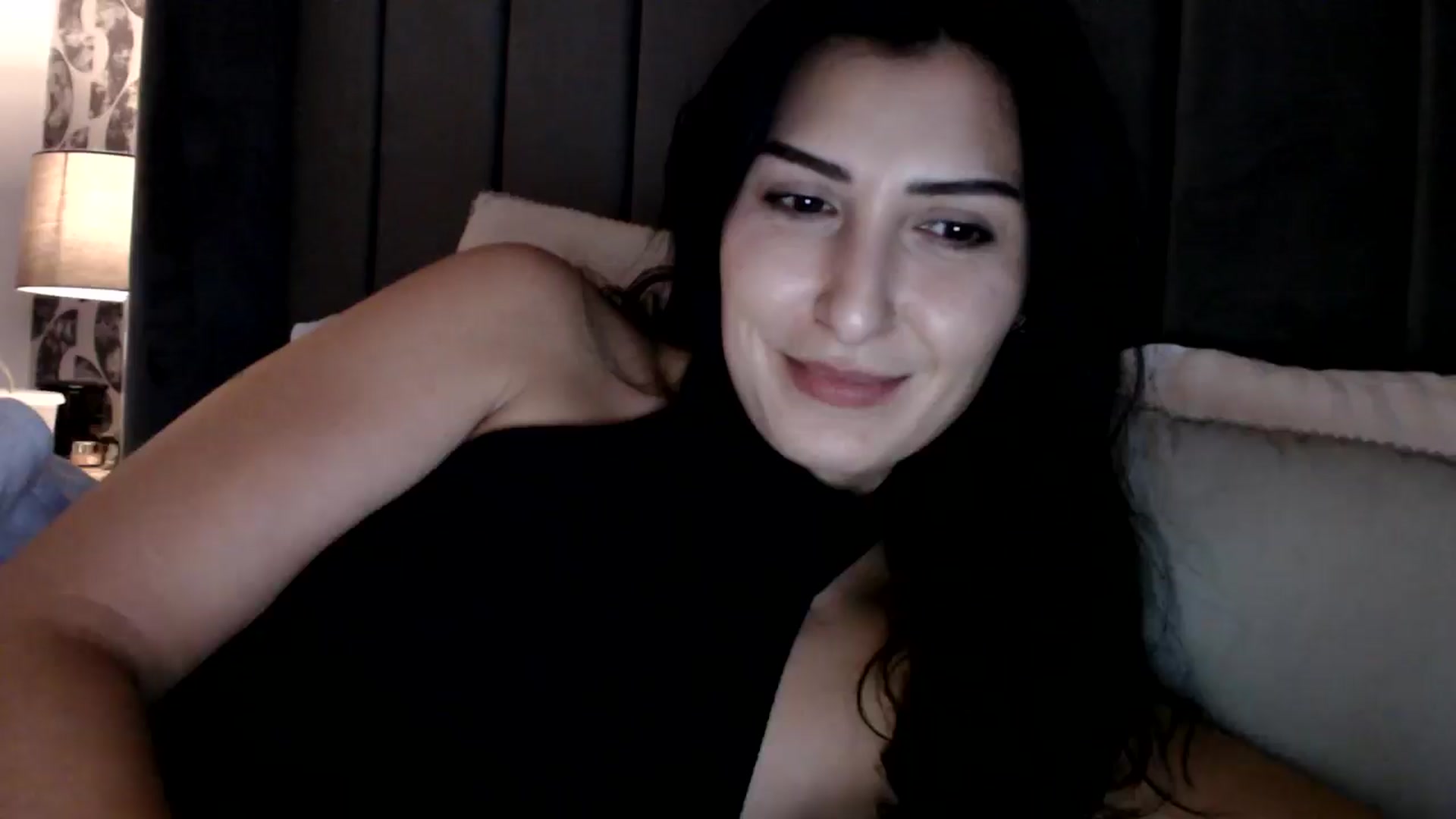 Gallery image thumbnail from LavIson's myfreecams stream on, 12/13/2024, 15:16 image 7 of 20