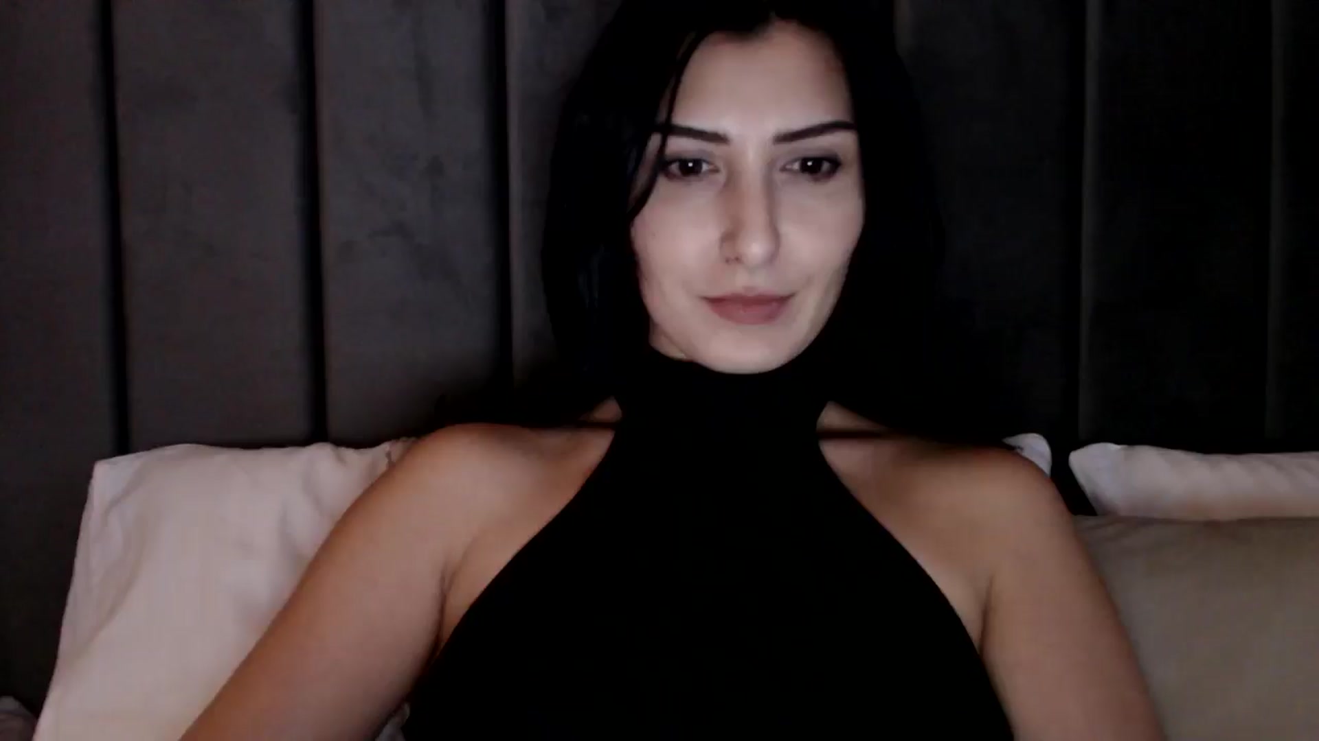 Gallery image thumbnail from LavIson's myfreecams stream on, 12/13/2024, 15:16 image 1 of 20