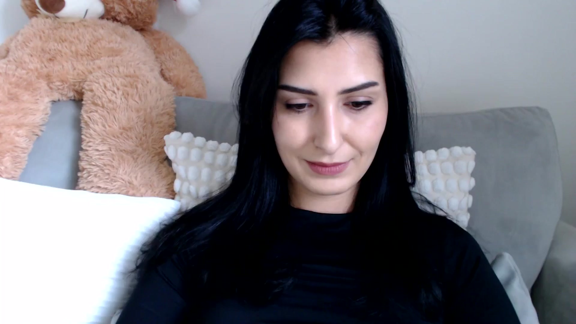 Gallery image thumbnail from LavIson's myfreecams stream on, 12/16/2024, 12:45 image 19 of 20