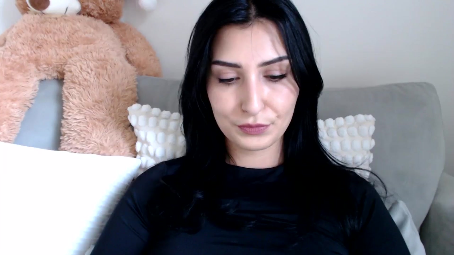 Gallery image thumbnail from LavIson's myfreecams stream on, 12/16/2024, 12:45 image 17 of 20
