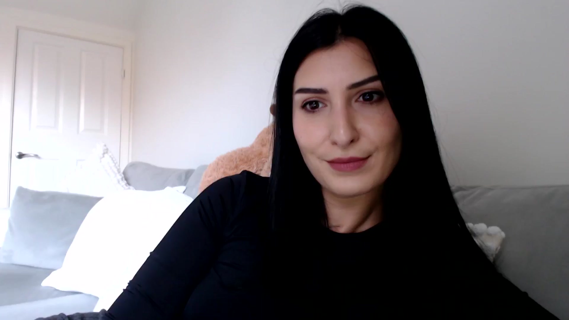Gallery image thumbnail from LavIson's myfreecams stream on, 12/16/2024, 12:45 image 9 of 20
