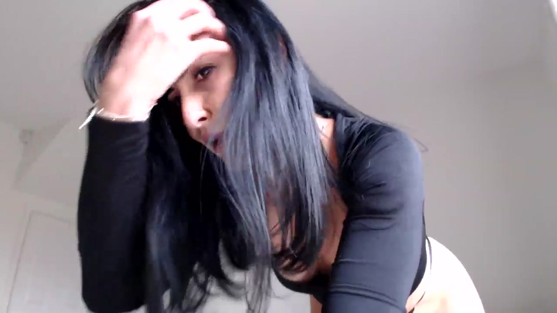Gallery image thumbnail from LavIson's myfreecams stream on, 12/16/2024, 14:35 image 15 of 20