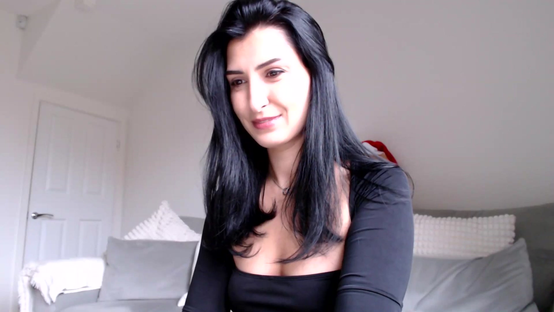 Gallery image thumbnail from LavIson's myfreecams stream on, 12/16/2024, 14:35 image 10 of 20