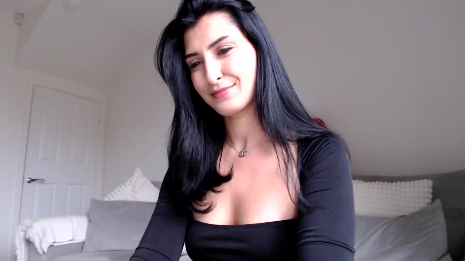 Gallery image thumbnail from LavIson's myfreecams stream on, 12/16/2024, 14:35 image 9 of 20