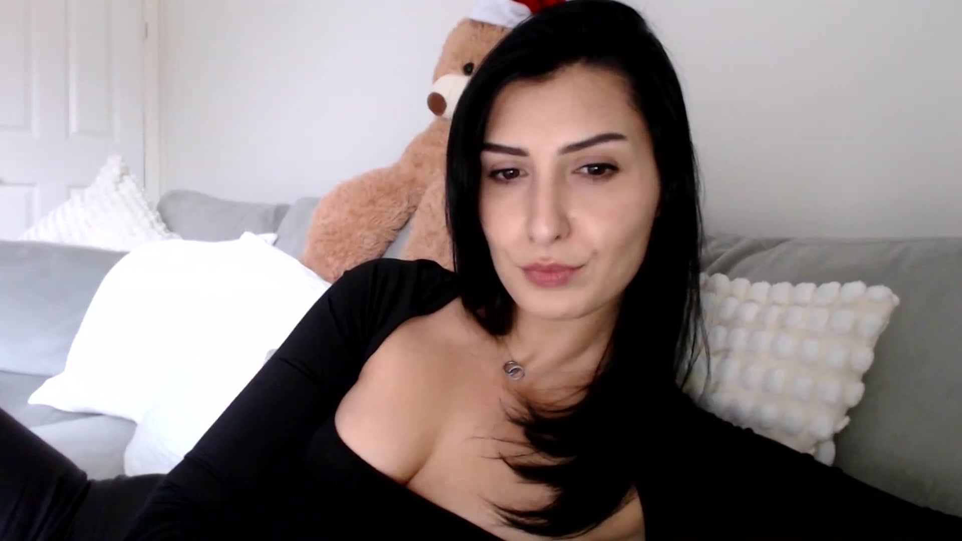 Gallery image thumbnail from LavIson's myfreecams stream on, 12/16/2024, 15:01 image 13 of 20