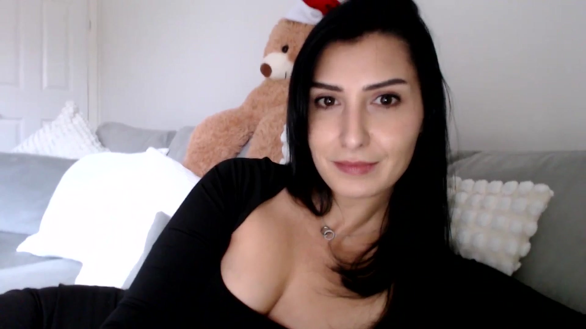 Gallery image thumbnail from LavIson's myfreecams stream on, 12/16/2024, 15:01 image 18 of 20
